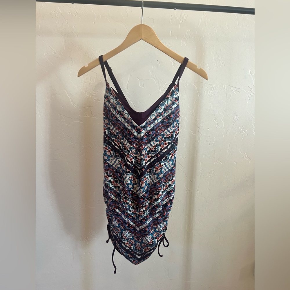 ATHLETA Seascape Tankini Swim Tank, Built-In Bra, Size 36 B/C